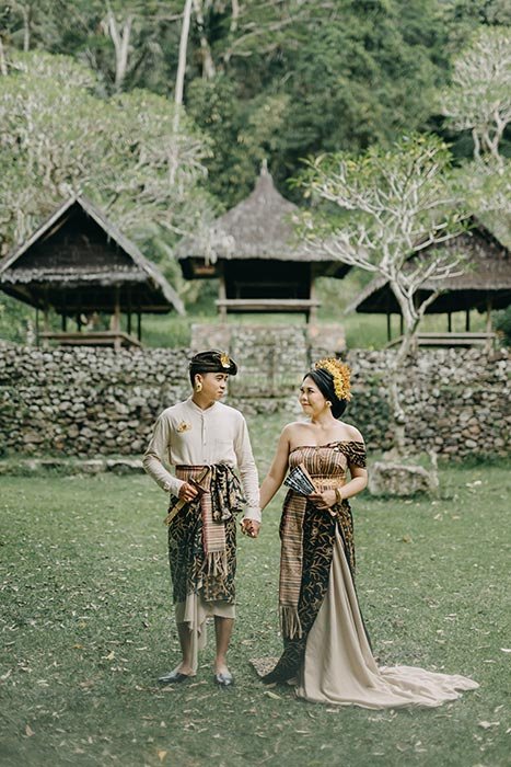 Pawiwahan :  Chau & Ayu