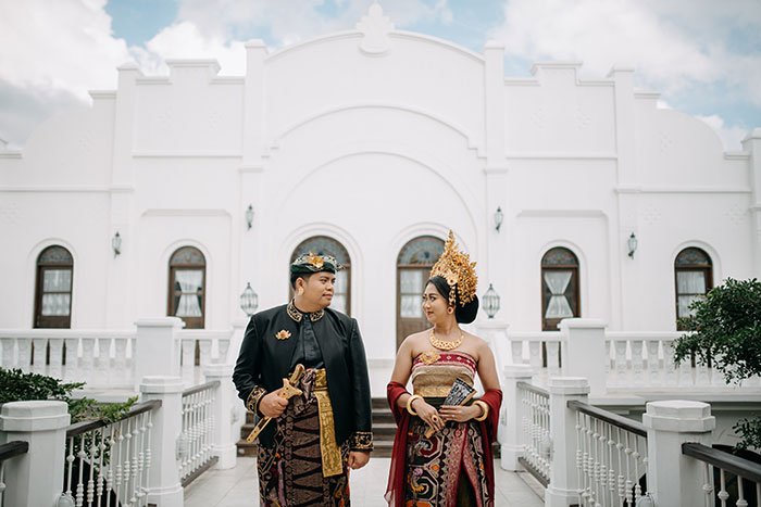 Pawiwahan : Yoga & Dely