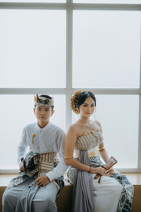 Mepandes : Lila & Indra