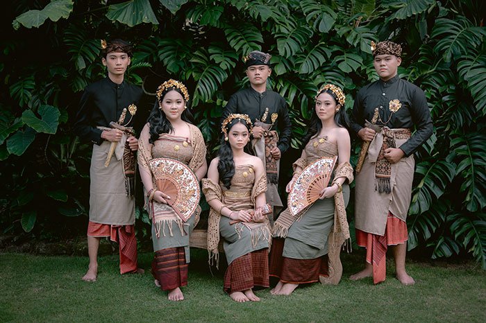 Mepandes : Putra & Putri I Wayan Astra Jaya, S.T.