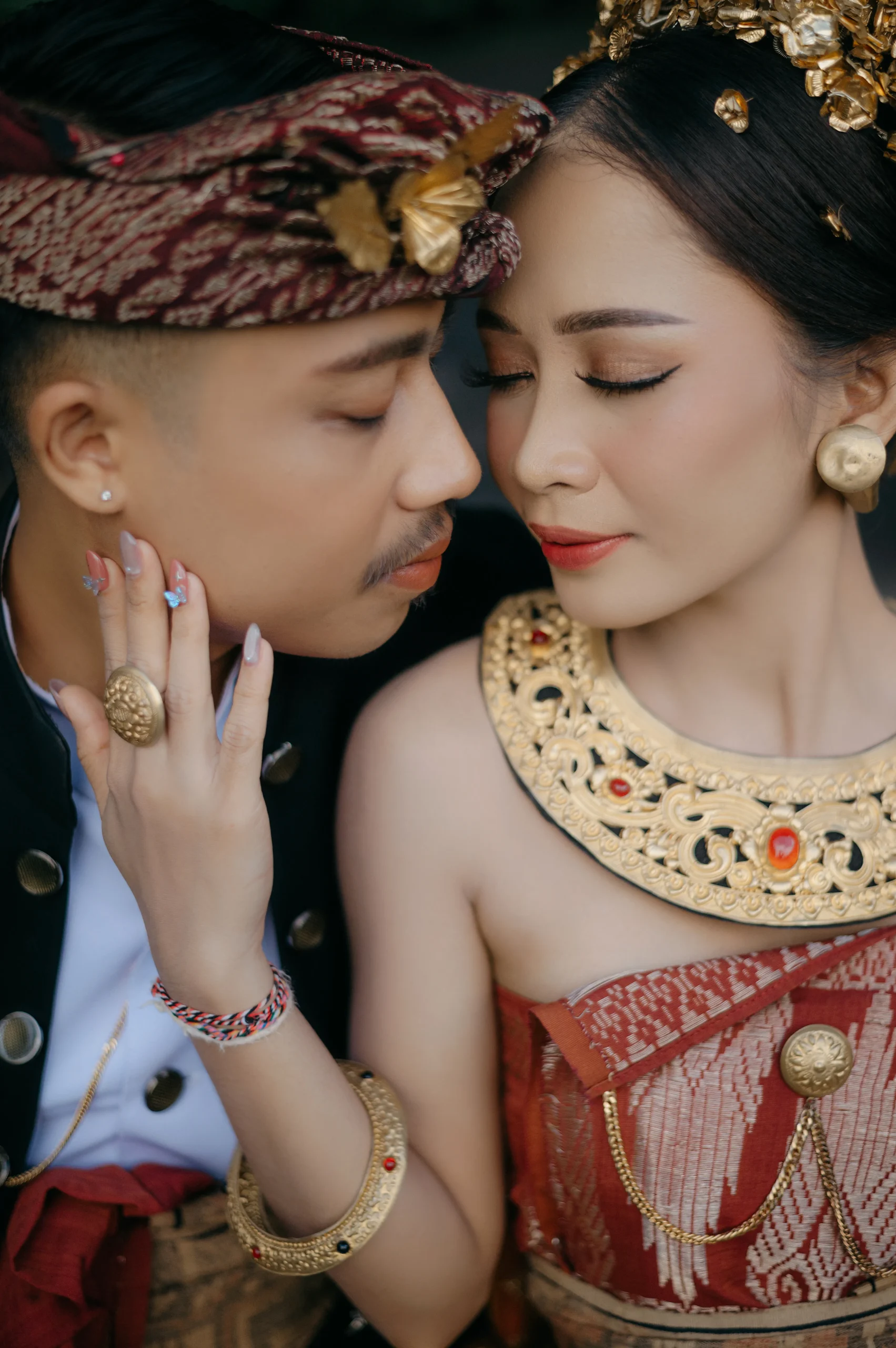 Pawiwahan : Win & Tika