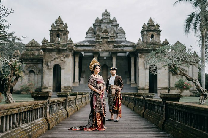 Pawiwahan : Dion & Emy