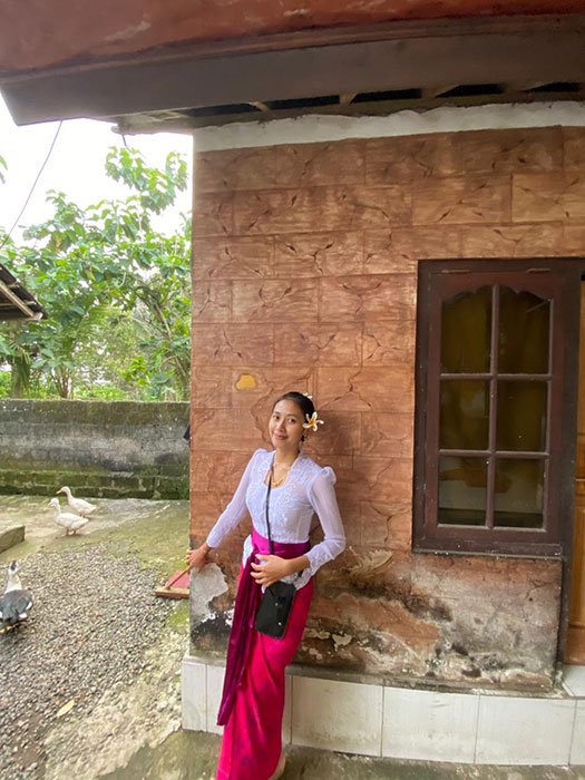 Mepandes : Keluarga Desak