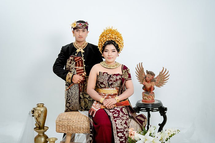 Pawiwahan : Juni & Any