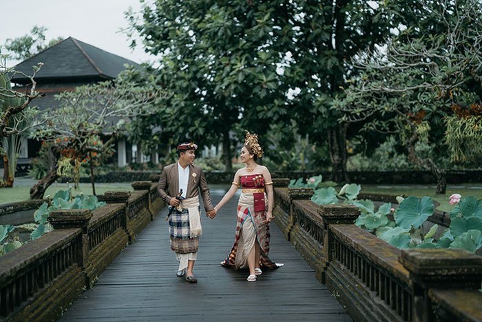 Pawiwahan : Arya & Desinta